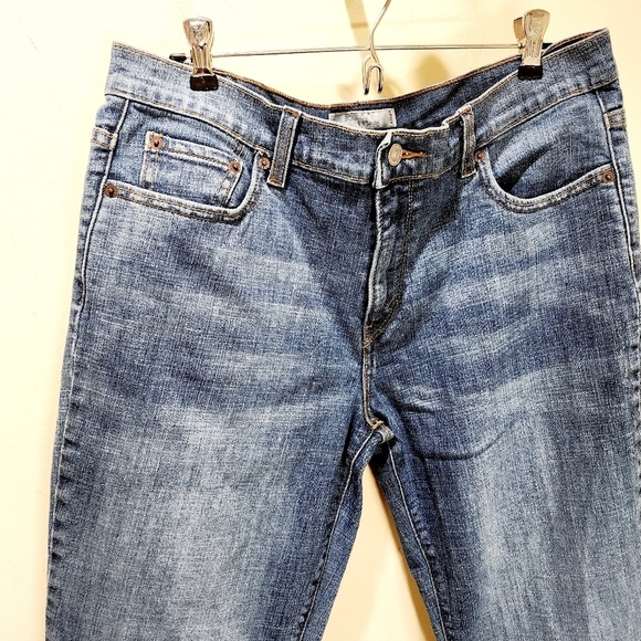 LEVI'S 515 Boot Cut Women's Washed Blue Jeans size 12 short - Picture 3 of 11